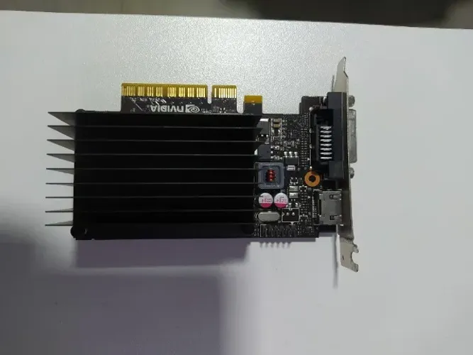 Placa de vídeo EVGA Geforce GT 730 2GB DDR3 Low Profile