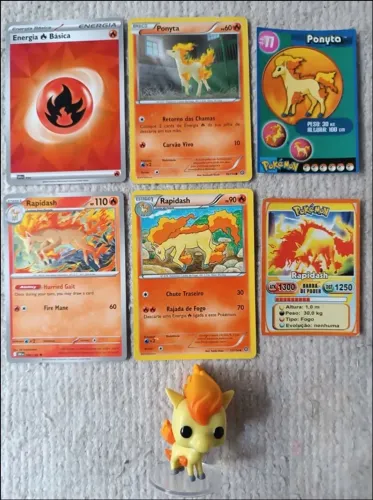 Colecionável Pokémon - Ponyta (Original Funko) + Cards