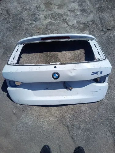 BMW X1 TAMPA DE MALA