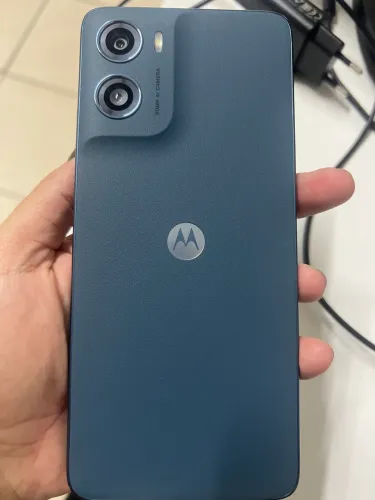 Celular Moto G06