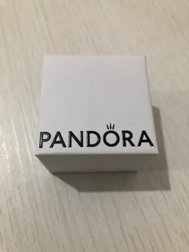 2 Charms (Pendente de Coração Pandora + Coração vermelho Pandora)