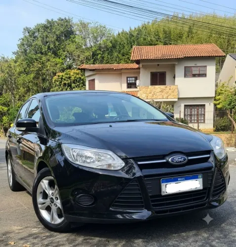 Ford Focus 1.6 S/se/se Plus Flex 8v/16v 5P 2015