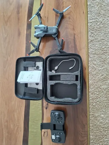 Drone dobravel completo com controle, bateria estojo e accesorios ( novo )