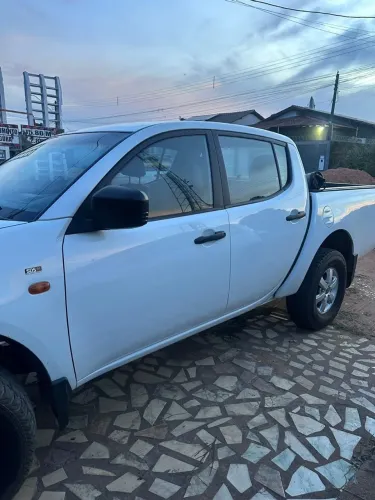 Mitsubishi L200 Triton GLX 3.2 CD TB Int.diesel MEC 2013