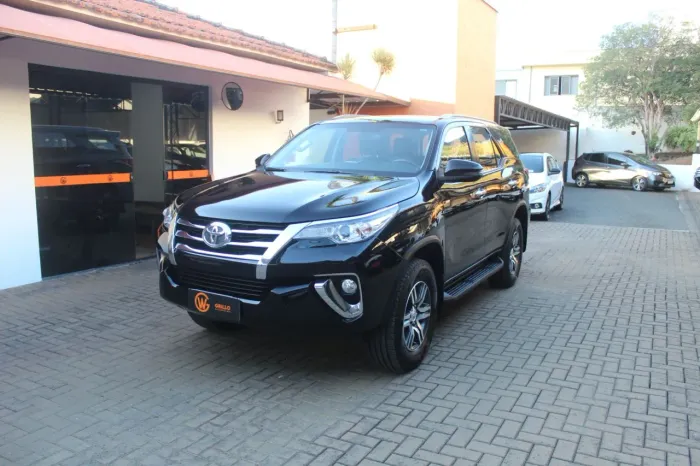 Toyota Hilux SW4 SRV 4X2 2.7 Flex 16V Aut. 2020