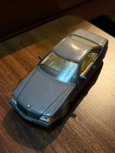 Carro Miniatura Mercedes Benz 500 SL 1989 SS9405 Clássica 1989 Trademarks escala 1:32