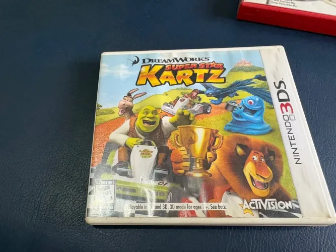 NINTENDO Madagascar Super Star Kartz (3DS)