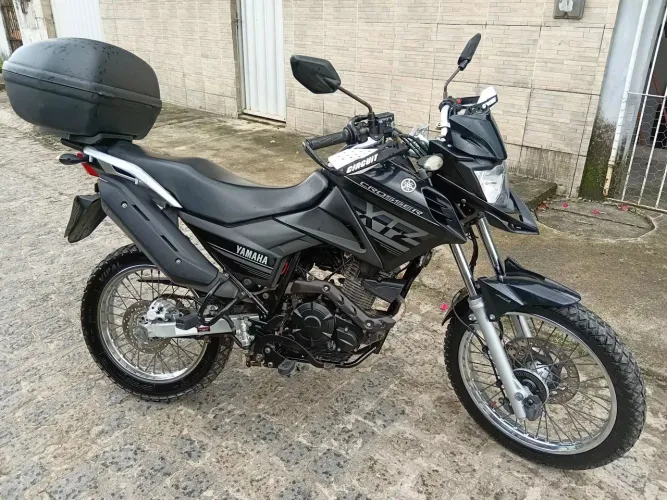 Moto crosser semi nova