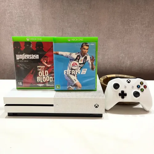 XBOX One S + 1 controle + 2 Jogos