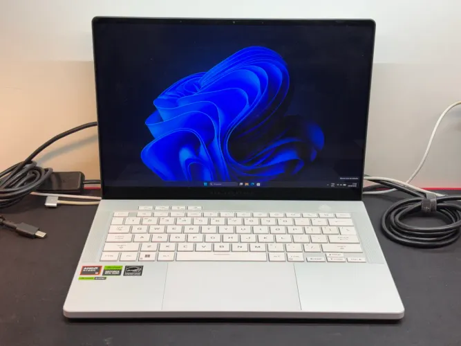 Asus ROG Zephyrus G14 (2024) | Ryzen 9 (16/1024GB) | RTX 4060