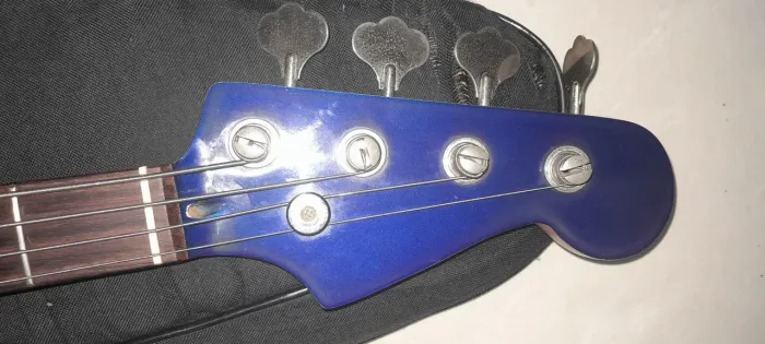 Contrabaixo Jazz Bass Eagle modelo: SB-003
