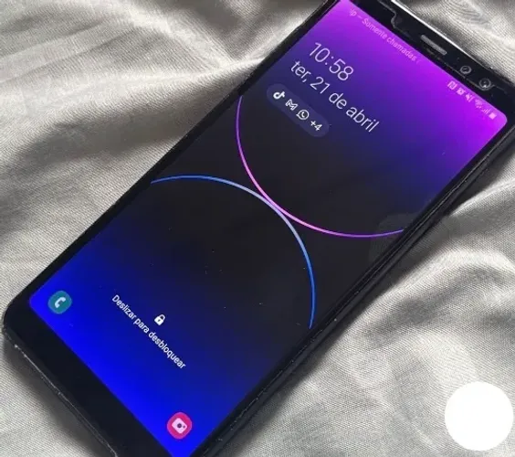 SAMSUNG GALAXY A8