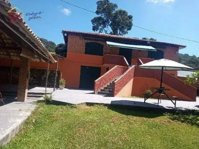Fazenda com 3 dormitórios à venda, 363000 m² por R$ 1.980.000,00 - Rocinha - Guaratinguetá