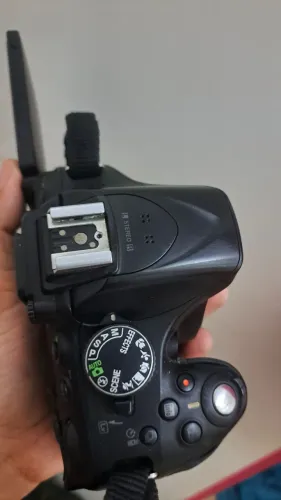 Nikon 5200