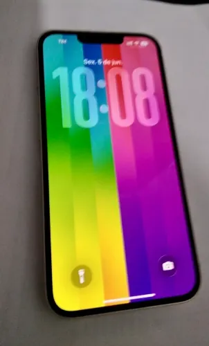 iPhone 13 - 128GB praticamente NOVO