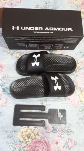 Chinelo Unissex Under Armour Daily ORIGINAL, NUNCA USADO, NOVO TAMANHO 42