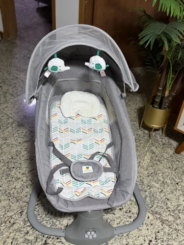 Cadeira balanço para bebê