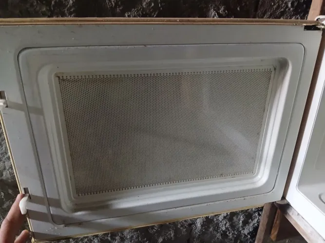 Microondas eletrolux 28 l para retirada de peças