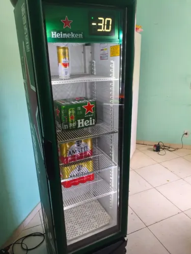 Cervejeira Slim imbera 220v 218 Lt