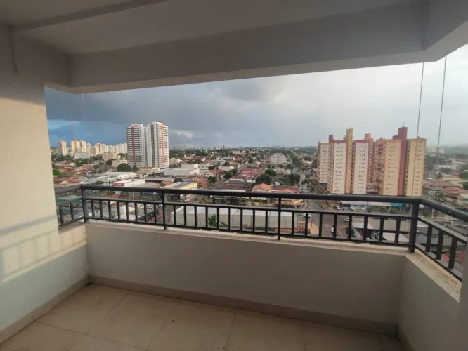 Praça Sudoeste, 3 quartos sendo um suíte, duas vagas de garagens, vista livre, 74m2