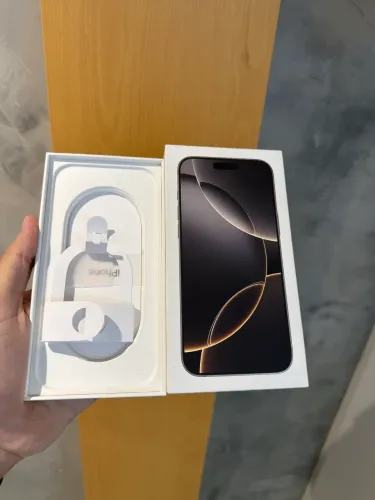 Caixa de iPhone 16 Pro Max 256GB Natural 