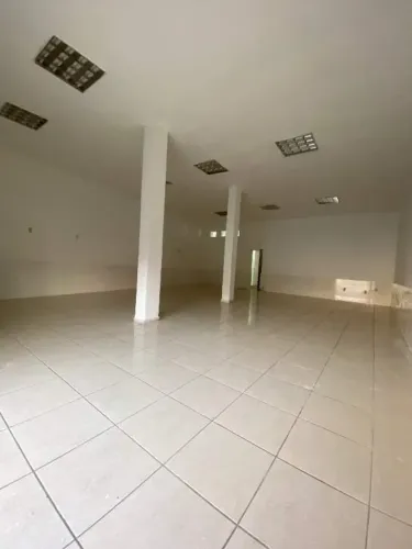 Loja exclusiva para aluguel no bairro Floresta, em Belo Horizonte