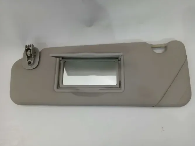 Quebra Sol Esquerdo Renault Sandero 2015/2019