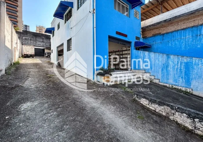Galpão/Loja para locação com 506 m² e 20 vagas no bairro Saúde
