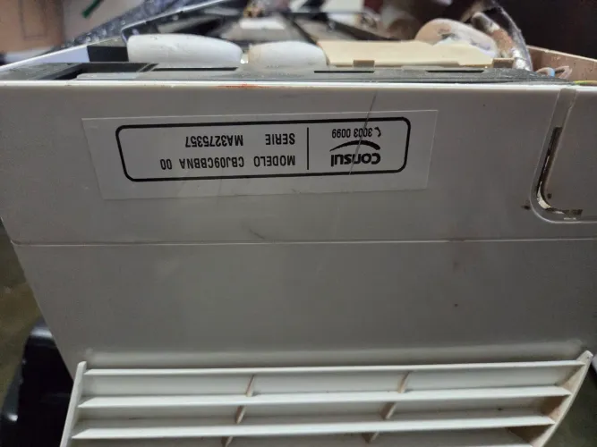 AR CONDICIONADO QUEIMADO
