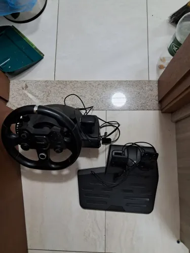 Volante e pedal para vídeo game (especificamente para xbox)