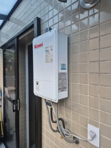 Aquecedor de passagem Rinnai