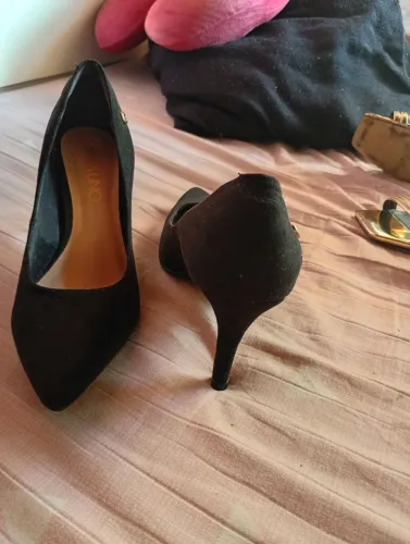Salto Scarpin preto em nobuck