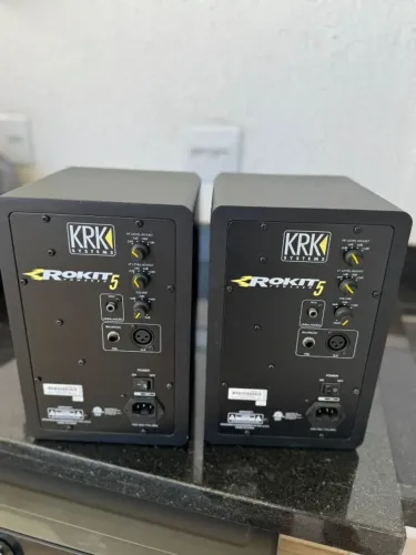 Par Monitores de Estúdio KRK Rokit 5 G3 - Ótimo Estado Funcionando Perfeitamente