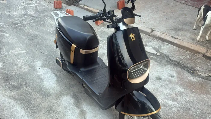 Scooter elétrica Angie