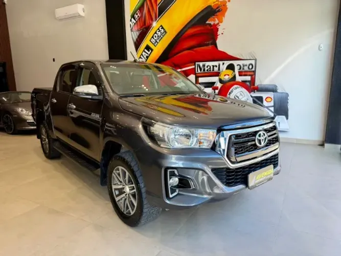 Toyota Hilux CD SRV 4X4 2.8 TDI Diesel Aut. 2019