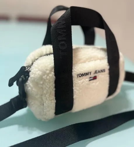 Bolsa Tommy Hilfiger. Nova. Original 