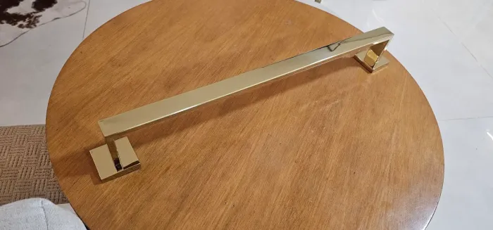 PORTA TOALHA DOURADO 60 cm