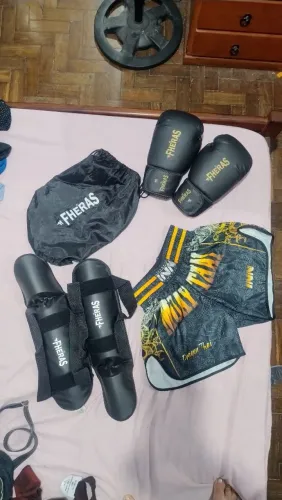 Kit Muay Thai / Boxe Completo Fheras + Short Dragon Thai - Pouquíssimo Uso