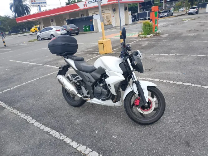 Vendo moto next 250