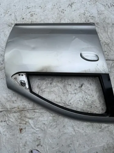 porta lado direito renault logan/sandero original 2015/2020
