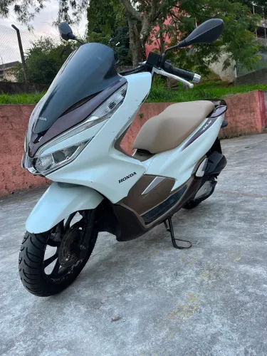 Honda PCX DLX 2021