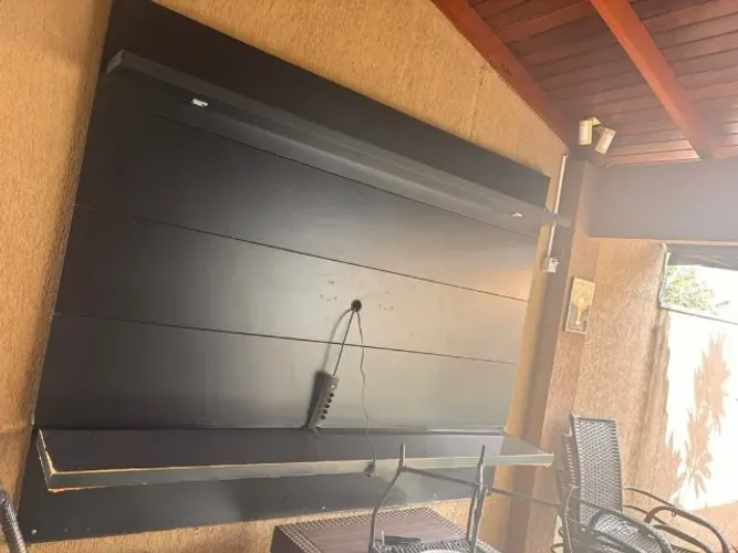 Painel preto com led