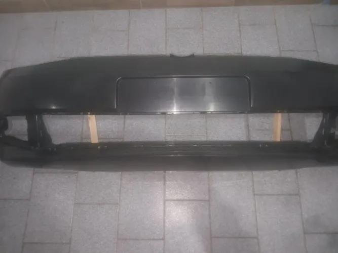 Parachoque Dianteiro Original 5u0807221jgru Preto - Compatível com Volkswagen Voyage 2013