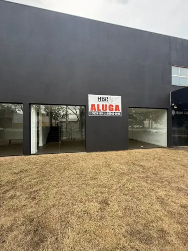 Excelente Barracão Comercial na Av. Alexandre Rasgulaeff