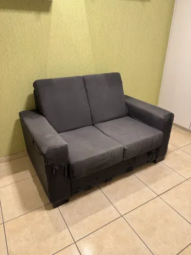 Sofá 2 Lugares (Para Reforma / Doação) - Retirada no Centro