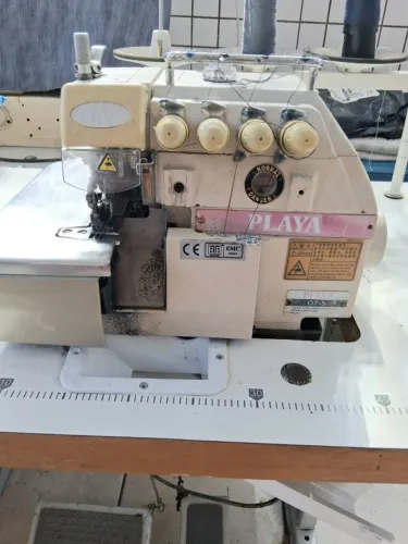 Maquina de Costura Interlock