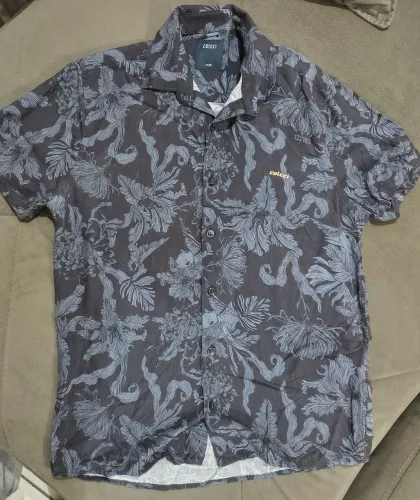 Várias Roupas em ótimo estado, Originais, Barato!