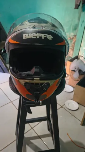Vendo esse capacete BIEFFE