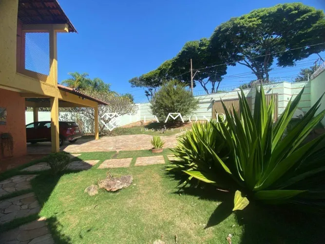 Casa à venda, 3 quartos, 3 suítes, 6 vagas, Cidade Jardim - Uberlândia/MG