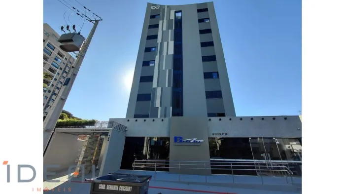Apartamento para alugar no condomínio Benjamin Constant no bairro Zona 07 - Maringá/PR
